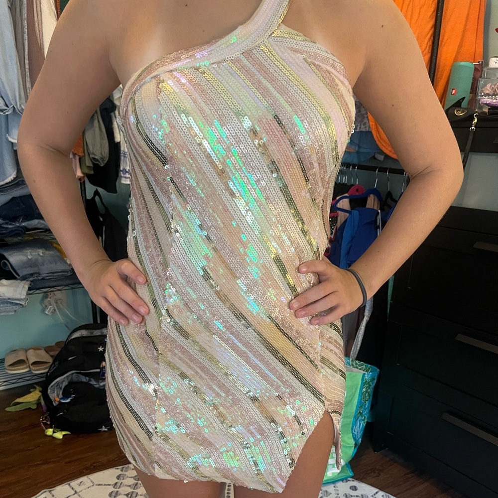 Revolve Dress - Homecoming/formal Dress